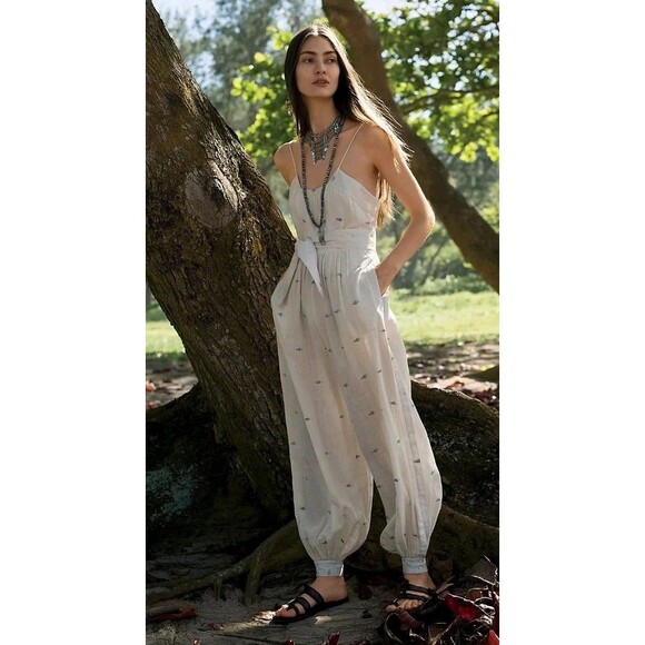 FREE PEOPLE HEIRLOOM Arrowhead Jumpsuit 6 Cotton Sleeveless Belted Bohemian - Picture 1 of 13